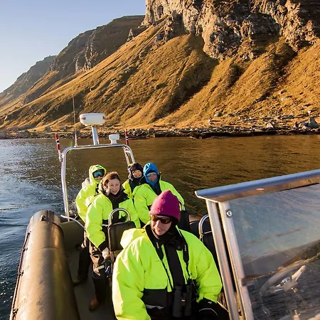 Vannoy Sport Og Havfiske Lodge *